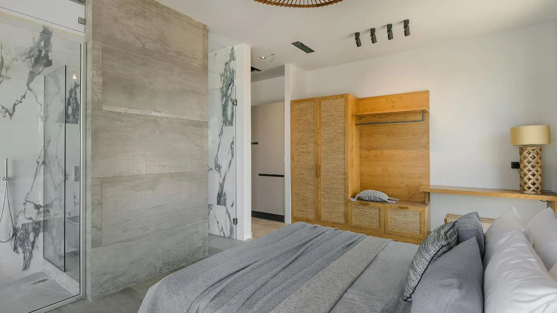 Kaligata Aegiali Luxury Villa